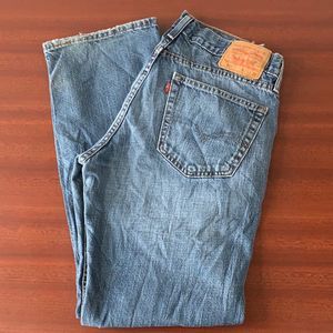 Vintage men’s 559 Levi’s mom jeans